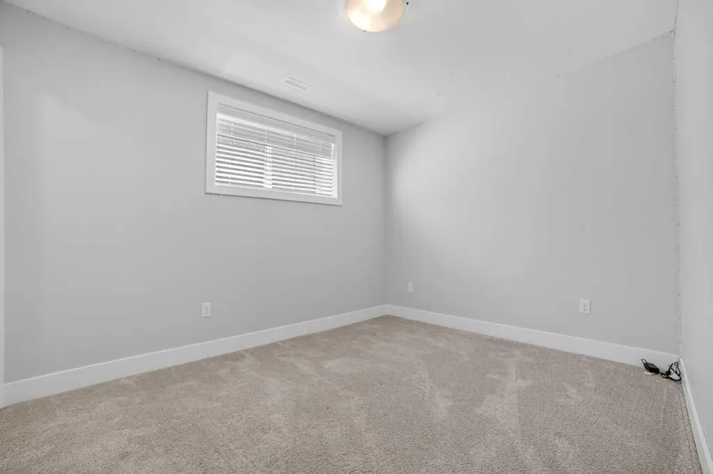 47 Rivergrove Lane W Lethbridge AB T1K 8E8