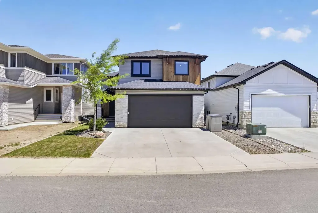 47 Rivergrove Lane W Lethbridge AB T1K 8E8