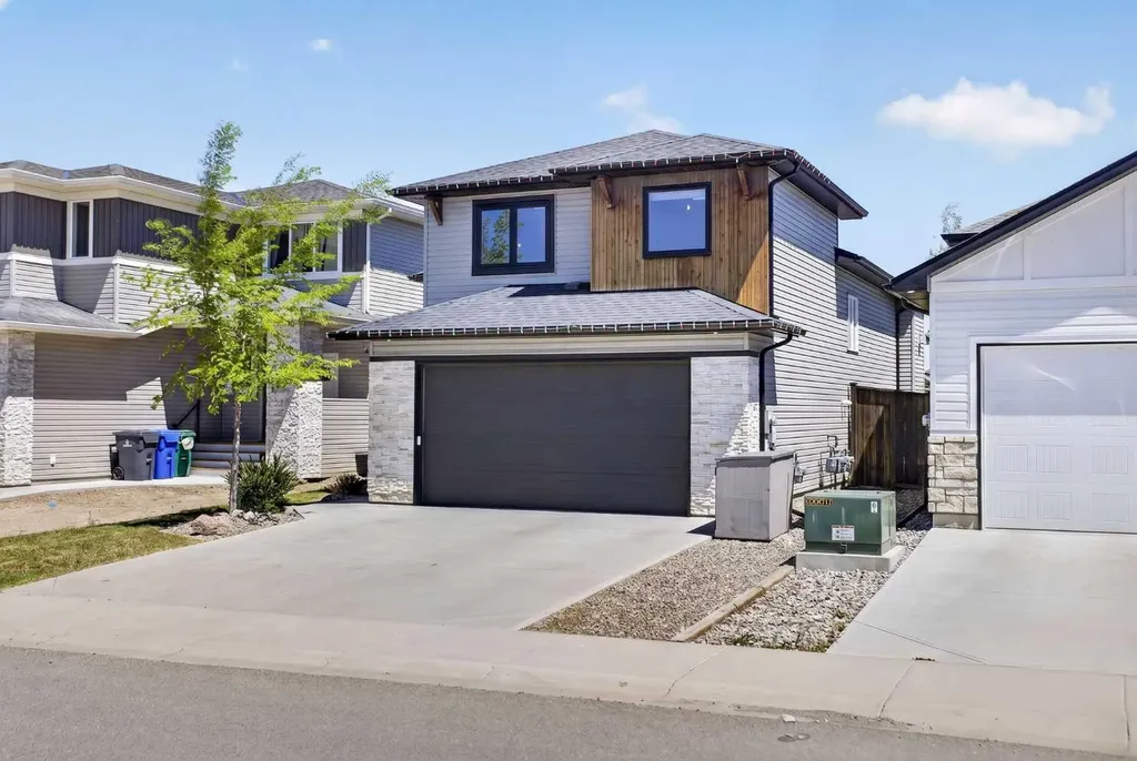 47 Rivergrove Lane W Lethbridge AB T1K 8E8
