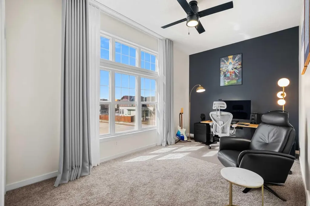 6 Kingsbury Close SE Airdrie AB T4A 0R3