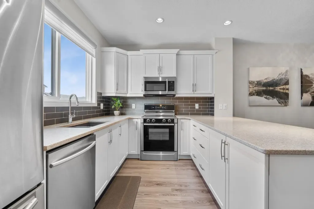 31 Red Embers Lane NE Calgary AB T3N 1B6