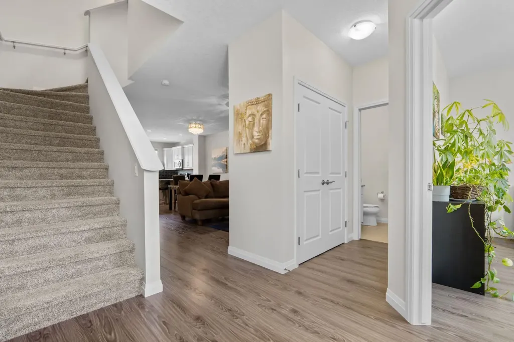 31 Red Embers Lane NE Calgary AB T3N 1B6
