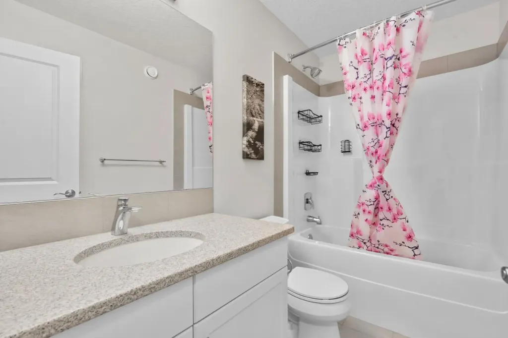 31 Red Embers Lane NE Calgary AB T3N 1B6