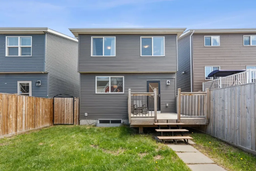 31 Red Embers Lane NE Calgary AB T3N 1B6