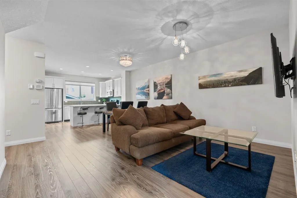 31 Red Embers Lane NE Calgary AB T3N 1B6