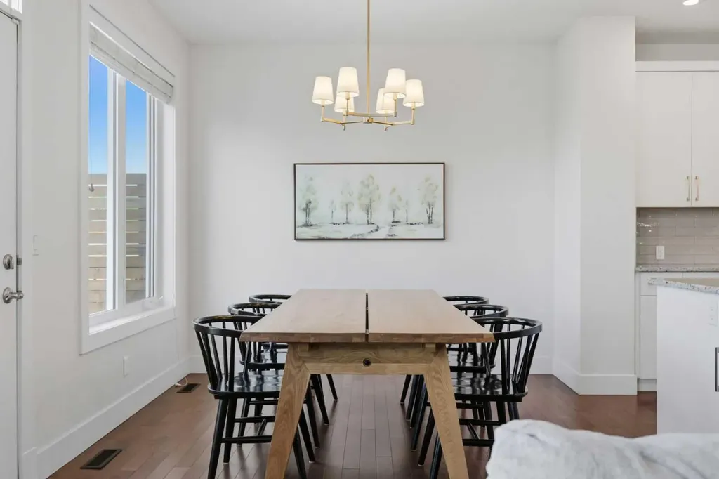 102 Drake Landing Heights Okotoks AB T1S 0M8