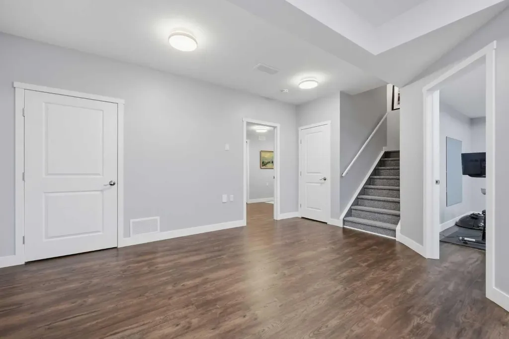 102 Drake Landing Heights Okotoks AB T1S 0M8