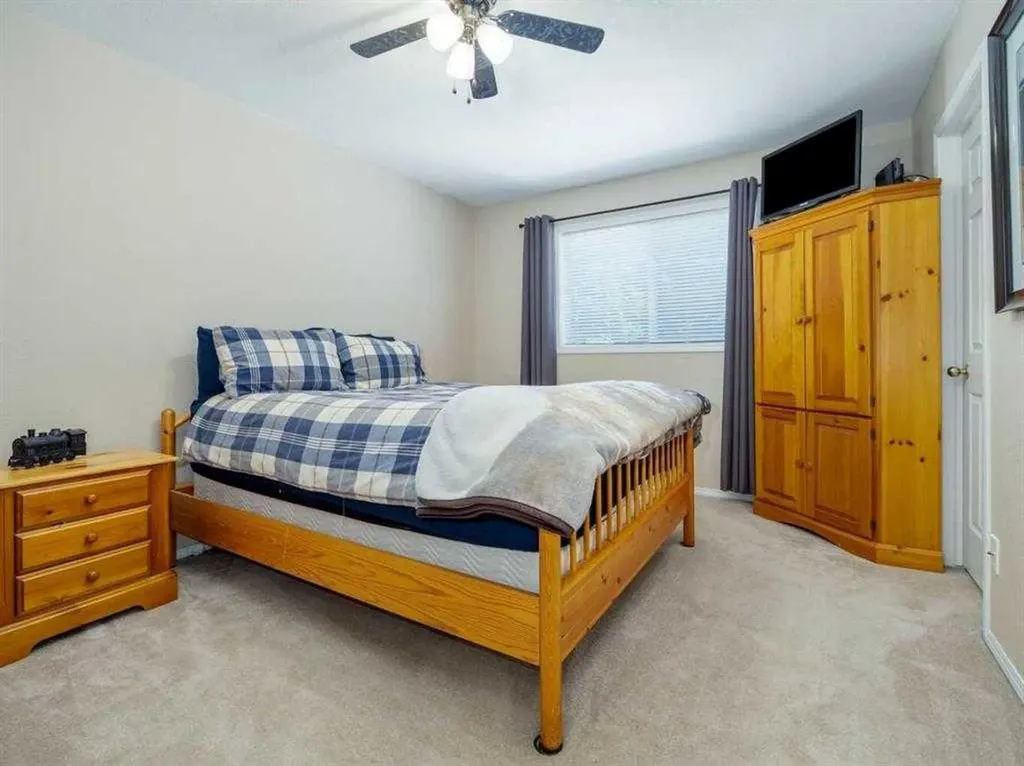 33 Peigan Court W Lethbridge AB T1K 6J4