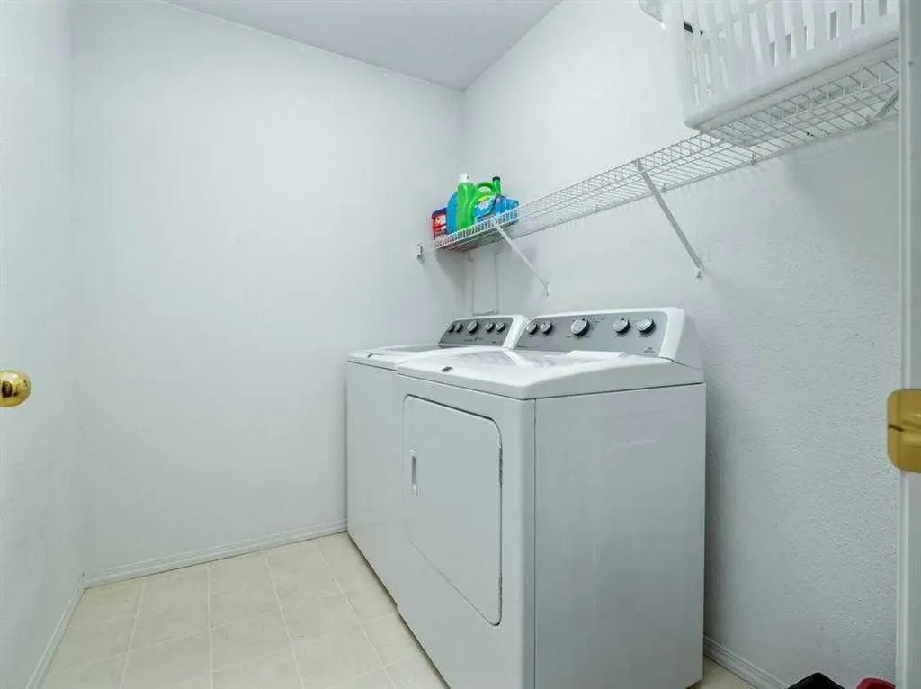 33 Peigan Court W Lethbridge AB T1K 6J4