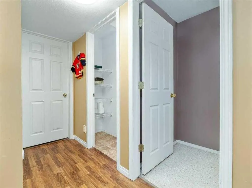 33 Peigan Court W Lethbridge AB T1K 6J4