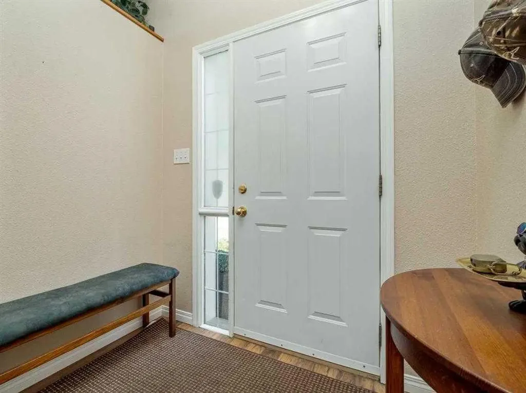 33 Peigan Court W Lethbridge AB T1K 6J4
