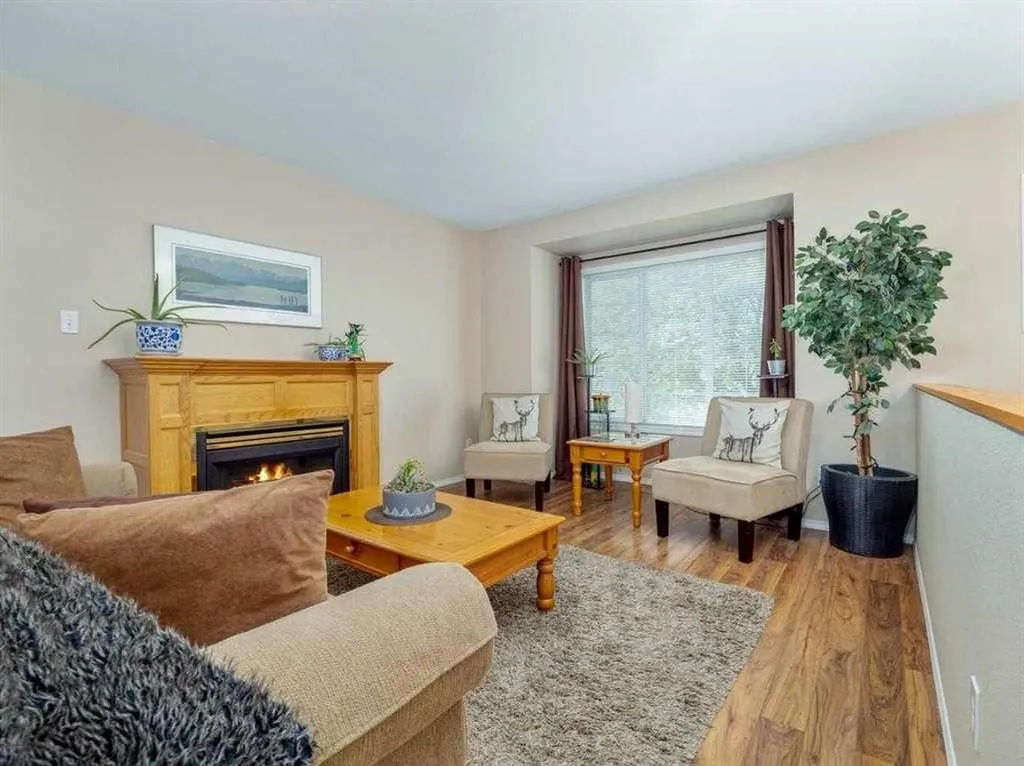33 Peigan Court W Lethbridge AB T1K 6J4