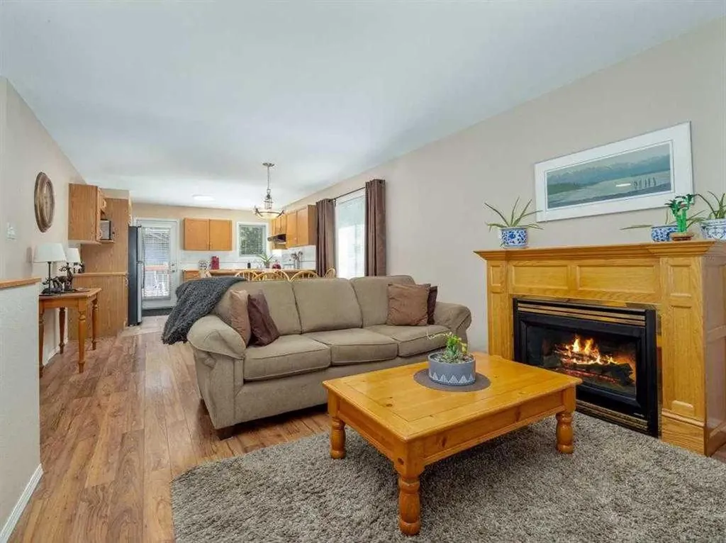 33 Peigan Court W Lethbridge AB T1K 6J4