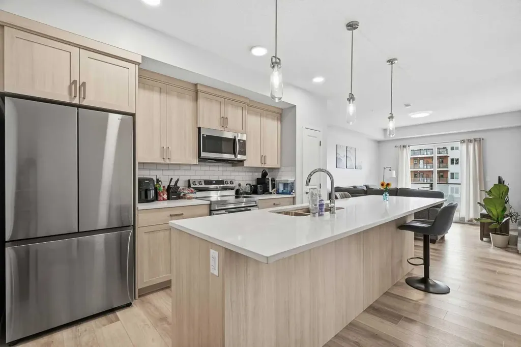 33 Carringham Gate NW Calgary AB T3P2H6
