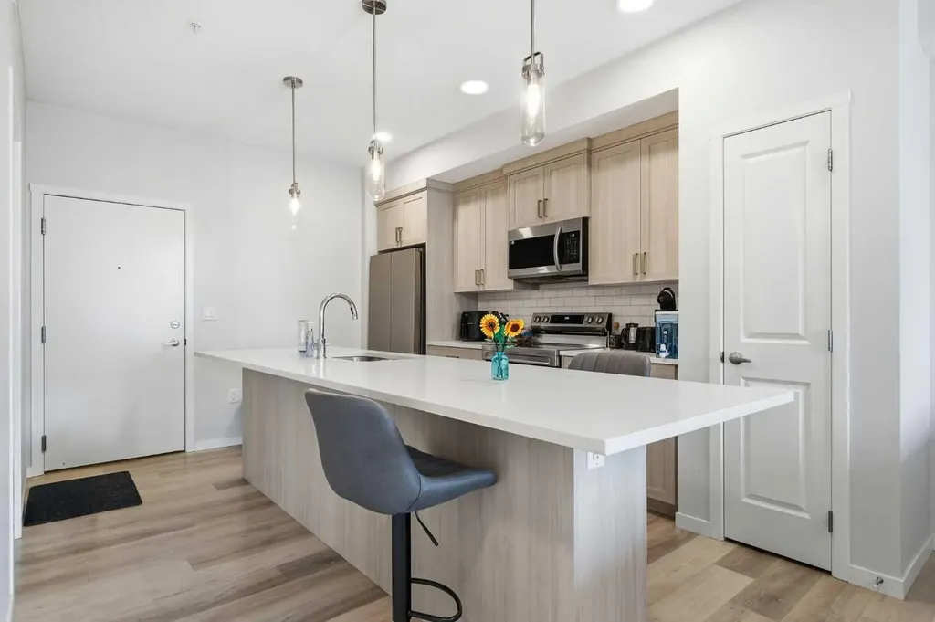 33 Carringham Gate NW Calgary AB T3P2H6