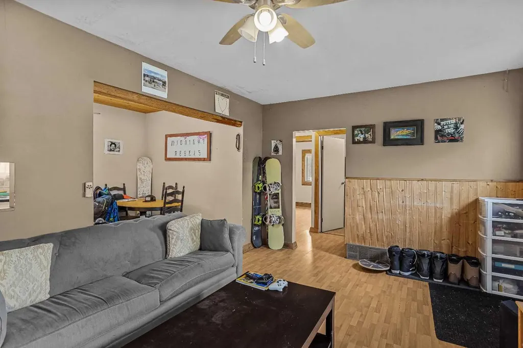 11 Fortress Mountain Way Exshaw AB T0L2C0