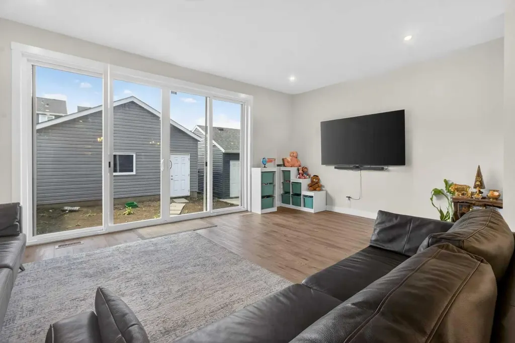 55 Herron Street NE Calgary AB T3P 1Z1