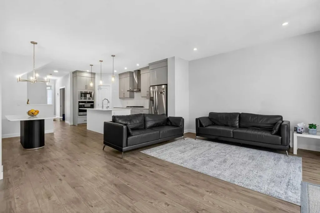 55 Herron Street NE Calgary AB T3P 1Z1
