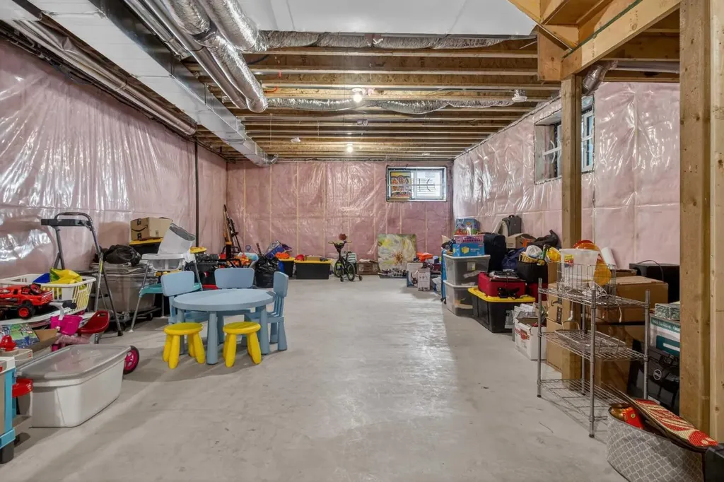55 Herron Street NE Calgary AB T3P 1Z1
