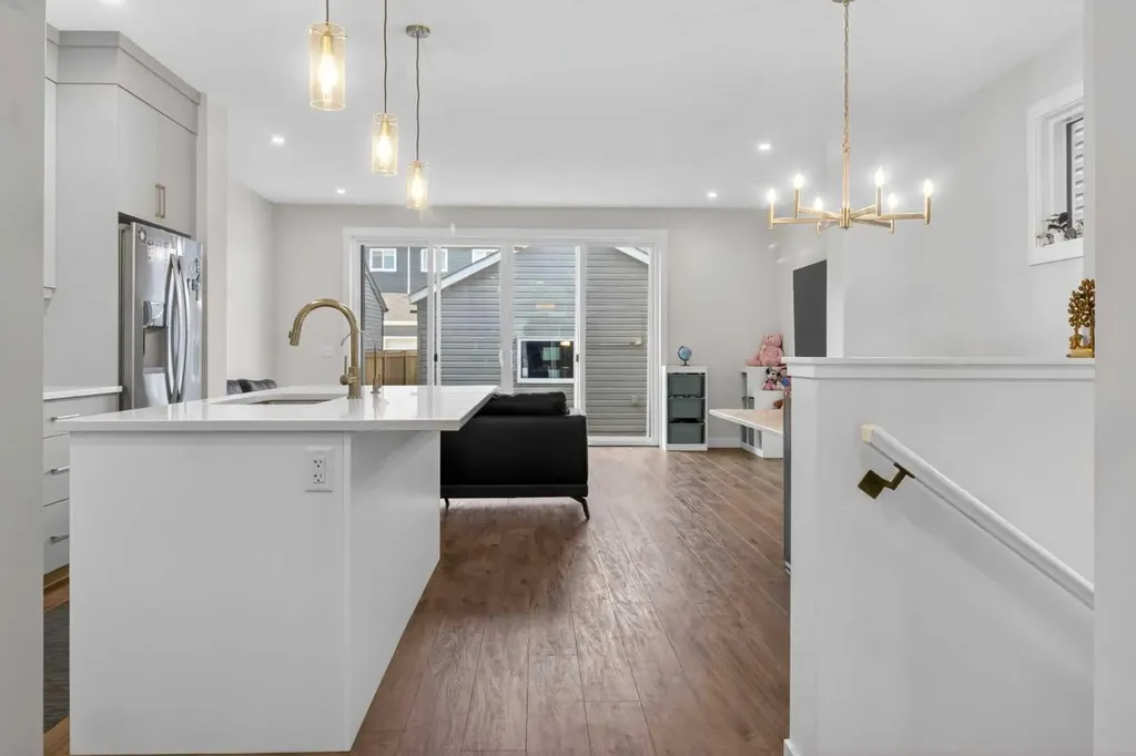 55 Herron Street NE Calgary AB T3P 1Z1