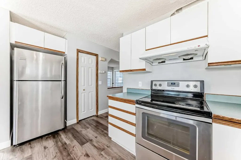 10800 Hidden Valley Drive NW Calgary AB T3A 5H6