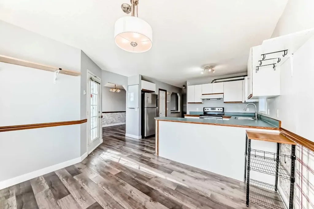 10800 Hidden Valley Drive NW Calgary AB T3A 5H6