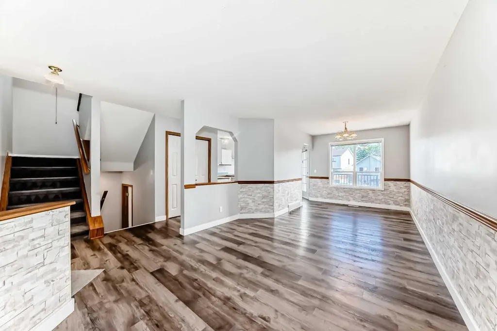 10800 Hidden Valley Drive NW Calgary AB T3A 5H6
