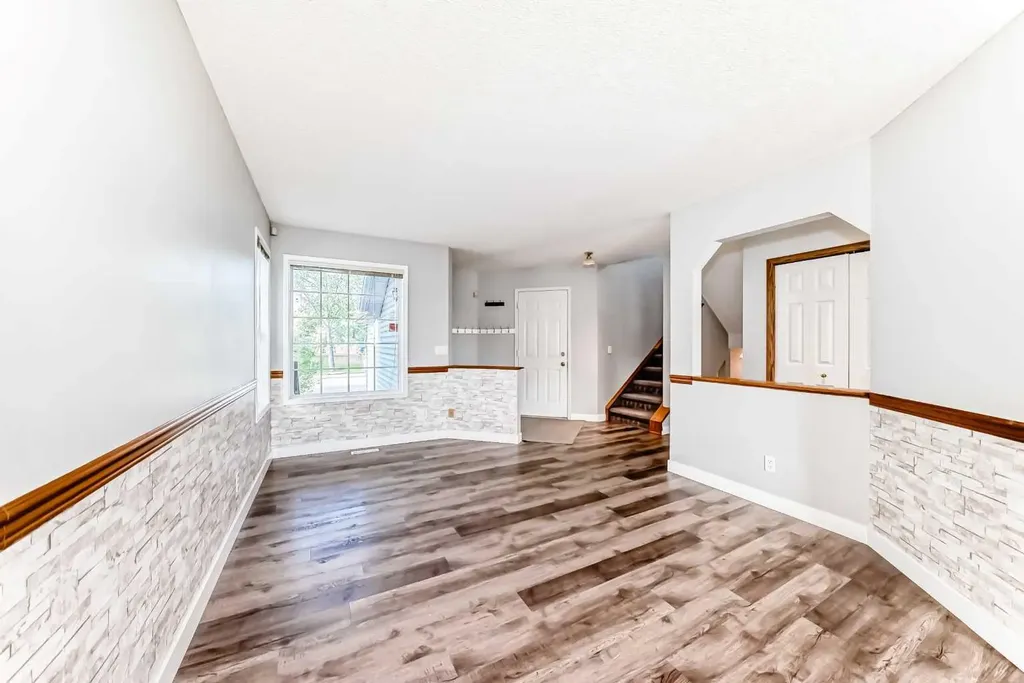 10800 Hidden Valley Drive NW Calgary AB T3A 5H6