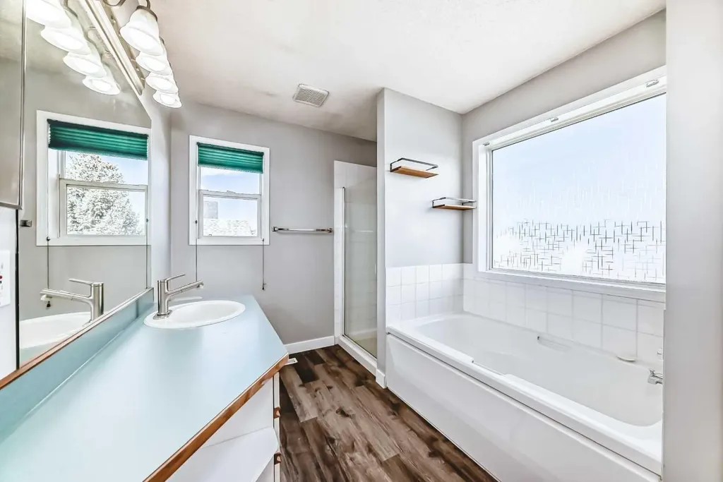 10800 Hidden Valley Drive NW Calgary AB T3A 5H6