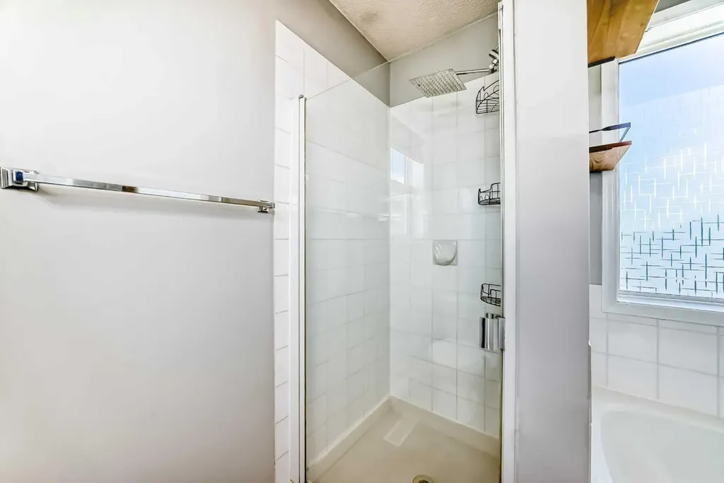 10800 Hidden Valley Drive NW Calgary AB T3A 5H6