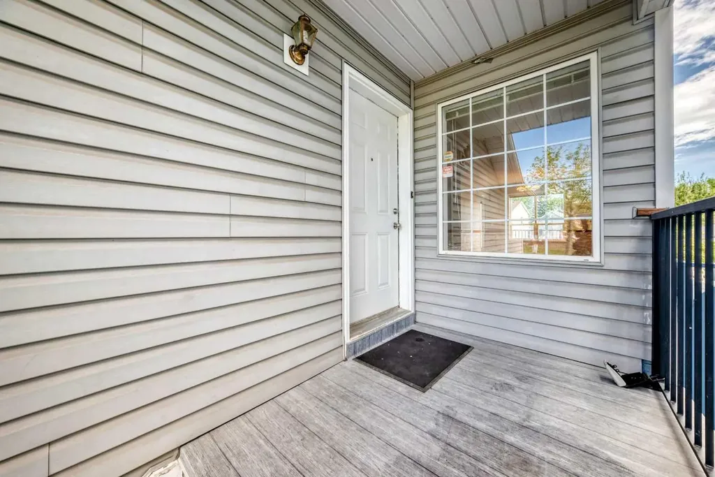 10800 Hidden Valley Drive NW Calgary AB T3A 5H6