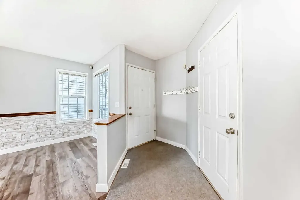 10800 Hidden Valley Drive NW Calgary AB T3A 5H6