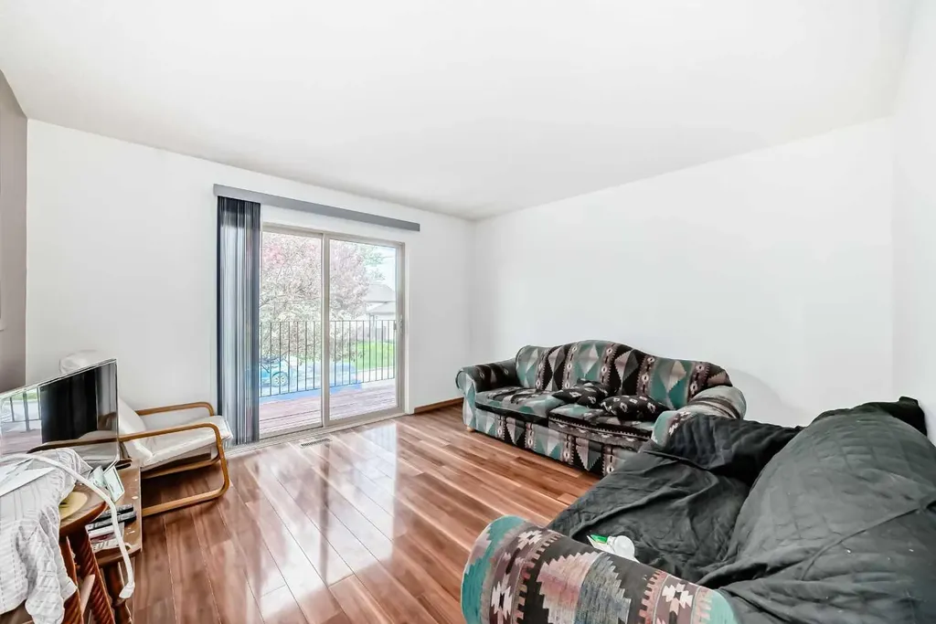 4218 38 Street NE Calgary AB T1Y 5S7