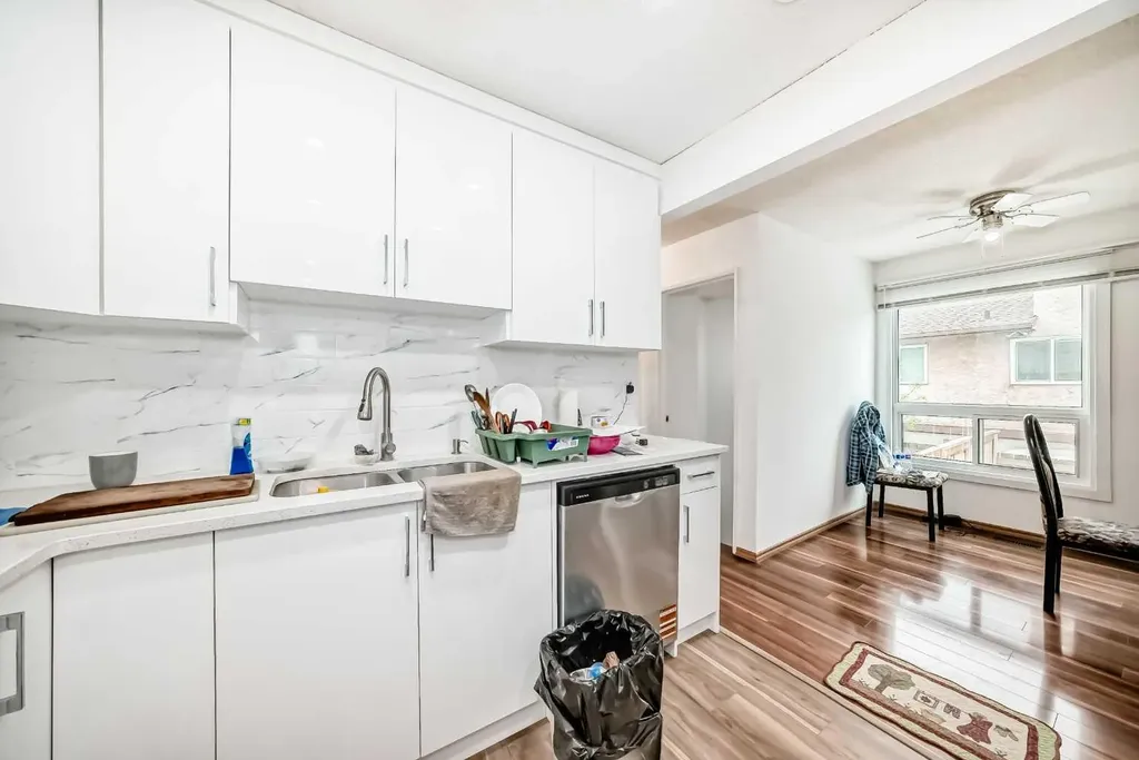 4218 38 Street NE Calgary AB T1Y 5S7