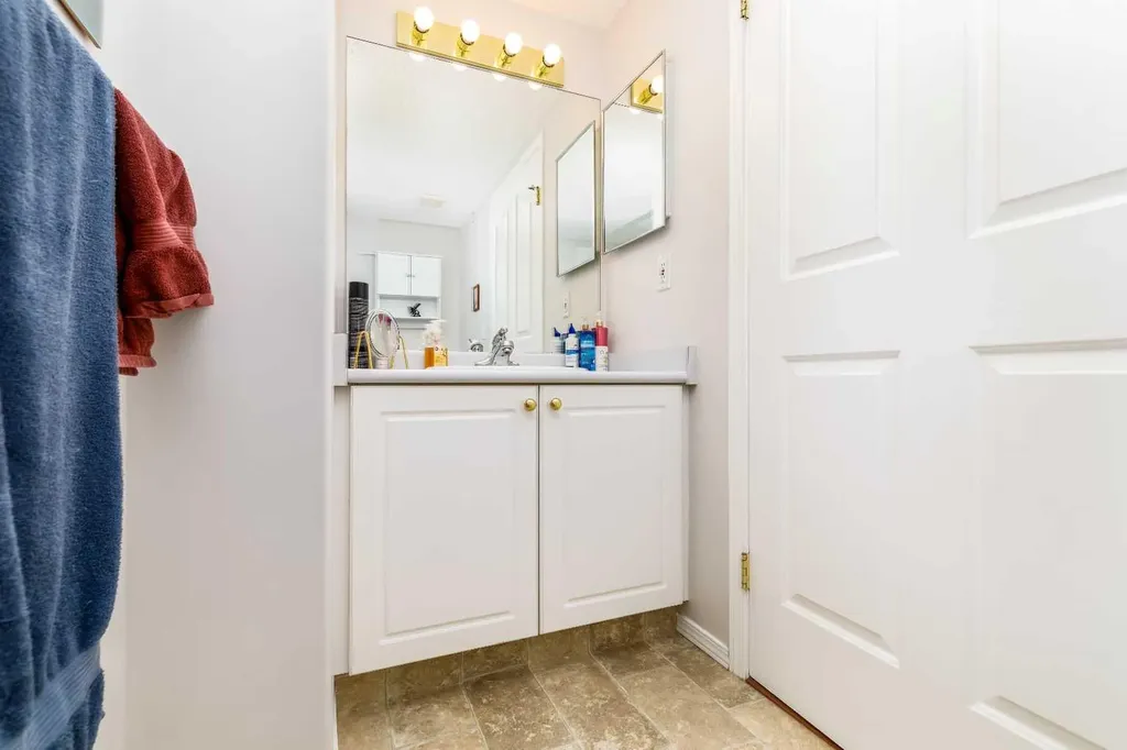 56 Carroll Crescent Red Deer AB T4P 3Y3