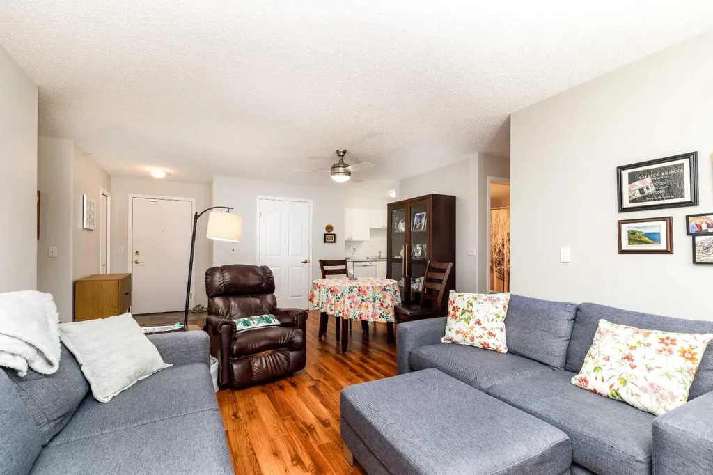 56 Carroll Crescent Red Deer AB T4P 3Y3