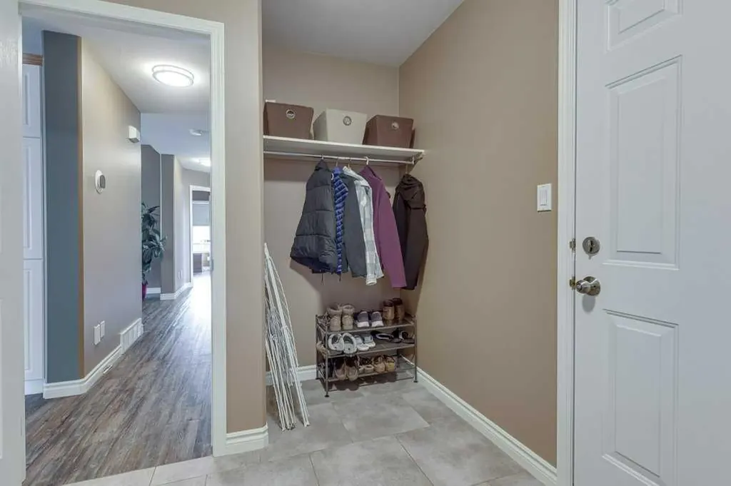 32 Duval Close Red Deer AB T4R 2Y7