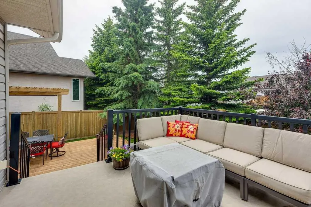 32 Duval Close Red Deer AB T4R 2Y7