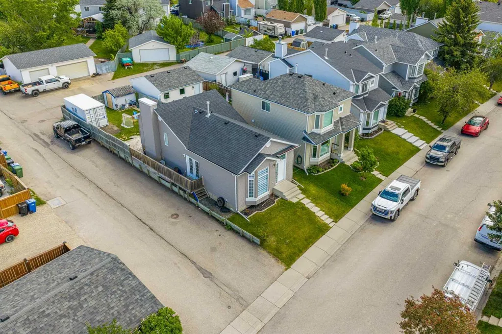 395 River Rock Circle SE Calgary AB T2C 4B9