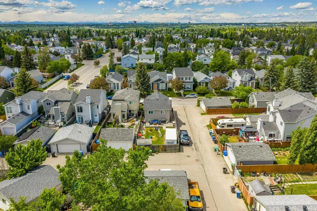 395 River Rock Circle SE Calgary AB T2C 4B9