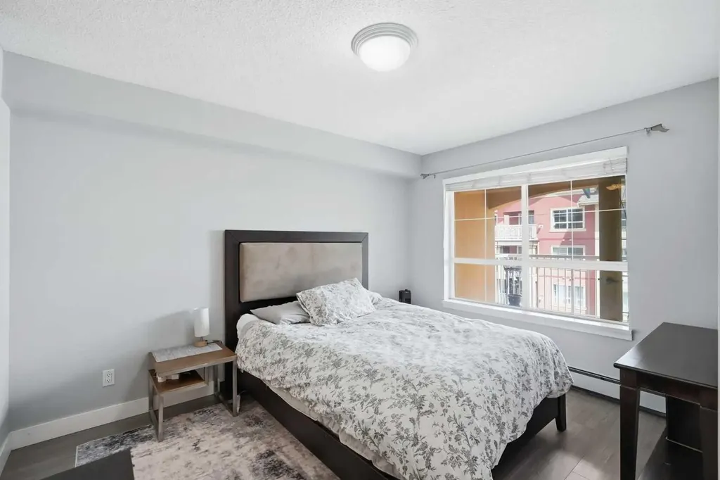 25 Richard Place SW Calgary AB T3E 7N1
