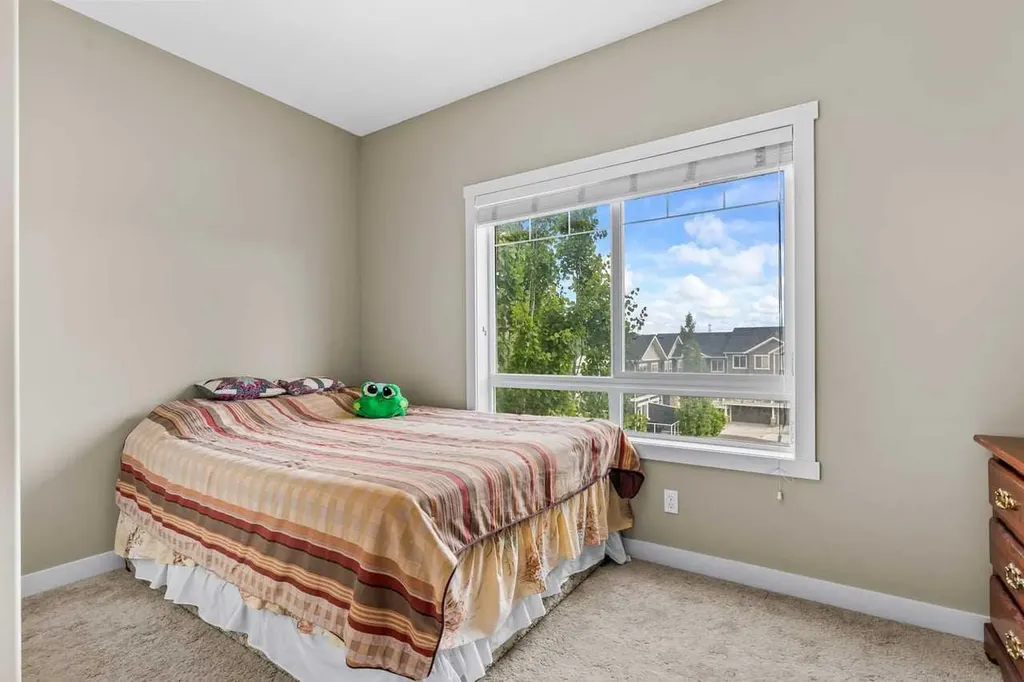 1667 Symons Valley Parkway NW Calgary AB T3P 0R9