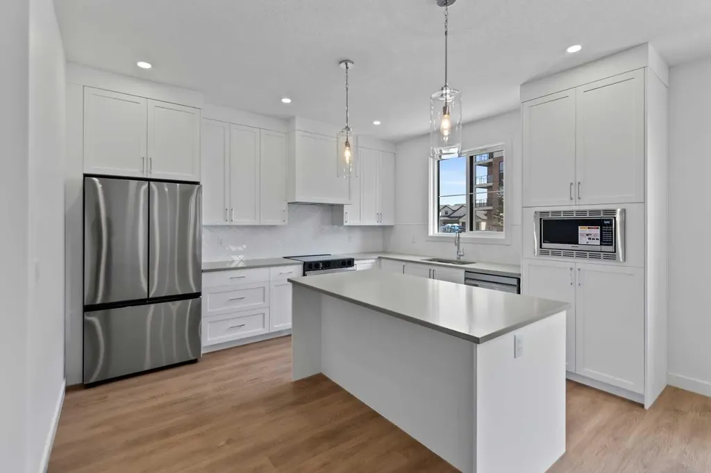 201 Cooperswood Green SW Airdrie AB T3B3Y6