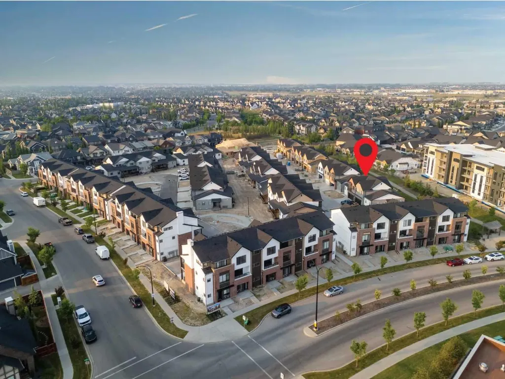 201 Cooperswood Green SW Airdrie AB T3B3Y6
