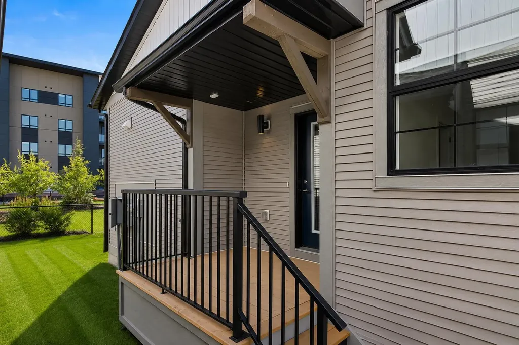 201 Cooperswood Green SW Airdrie AB T3B3Y6