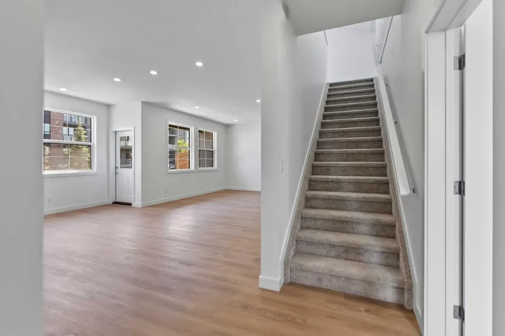 201 Cooperswood Green SW Airdrie AB T3B3Y6
