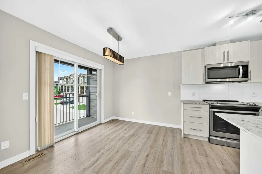 132 Sage Hill Grove NW Calgary AB T3R 0Z8