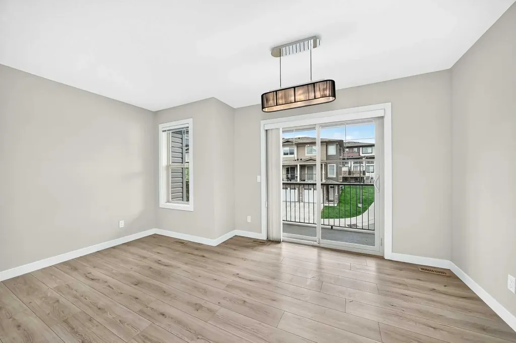 132 Sage Hill Grove NW Calgary AB T3R 0Z8