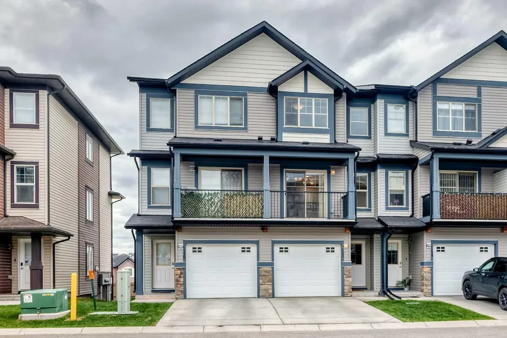 132 Sage Hill Grove NW Calgary AB T3R 0Z8
