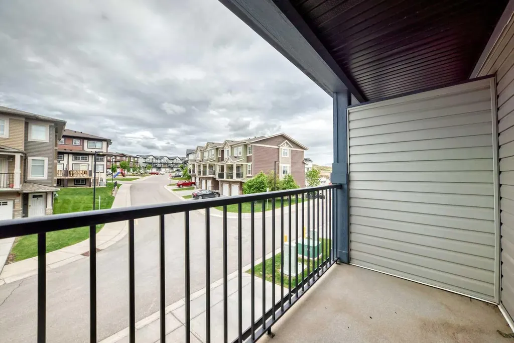 132 Sage Hill Grove NW Calgary AB T3R 0Z8